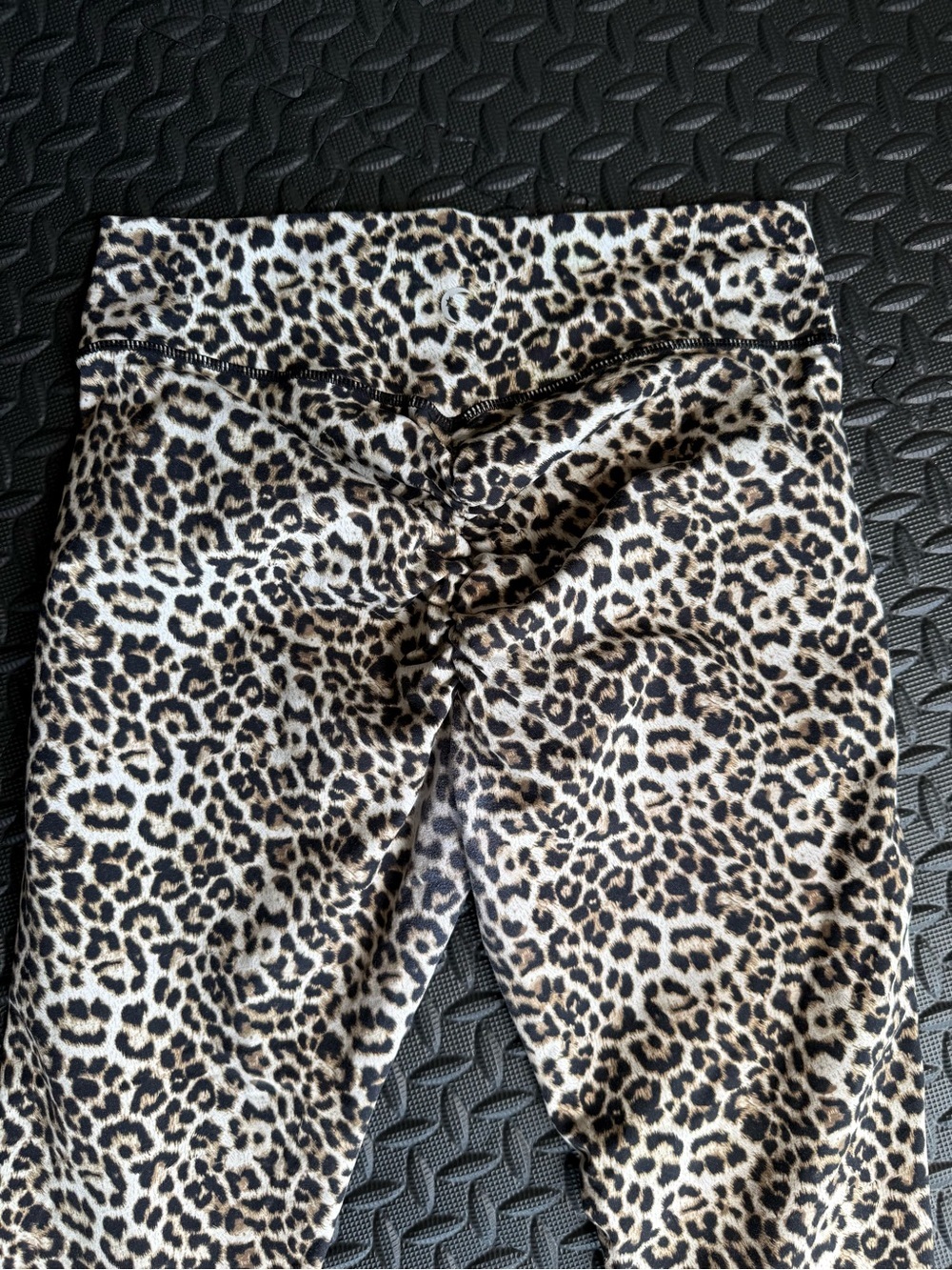 Zyia Active Leopard Print High-Rise Leggings - Picture 3 of 5
